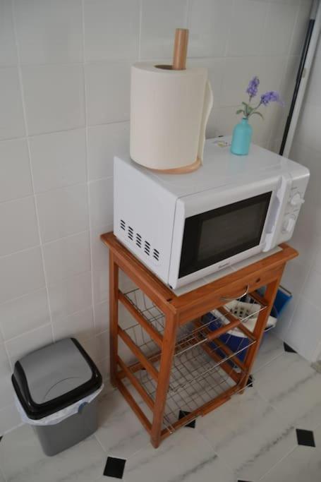 Cozy And Well Connected Apartment Севиля Екстериор снимка